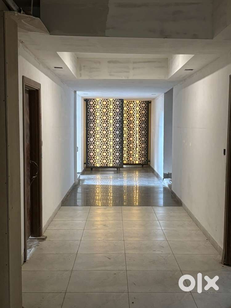 3BHK Family Flat  East Facing  Garden View  Gym & Clubhouse