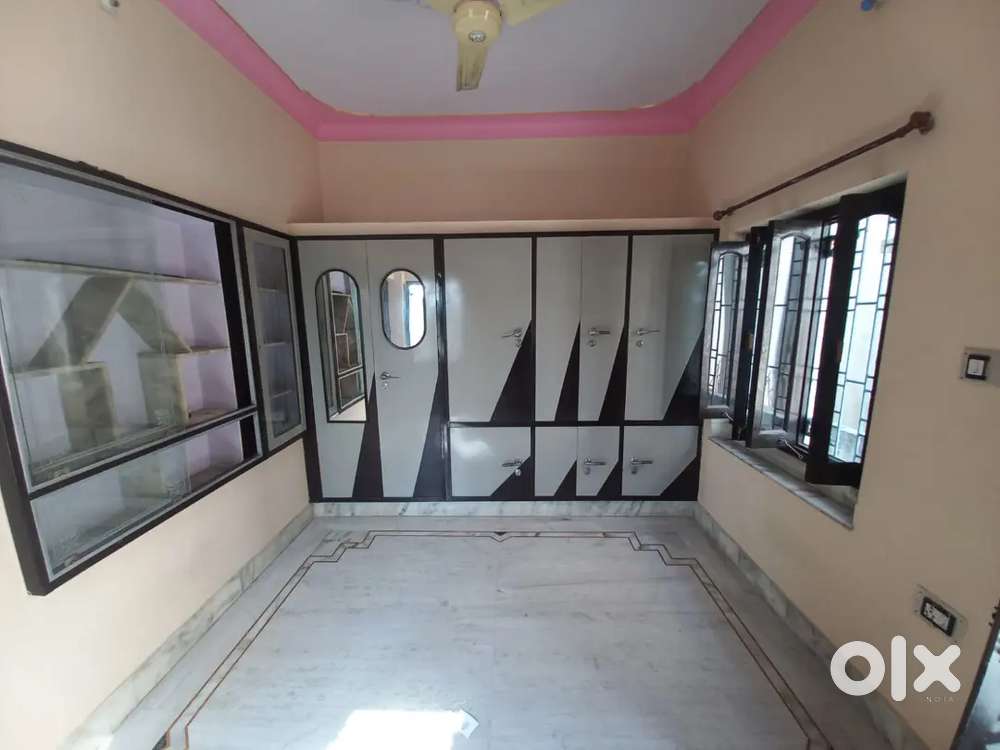 Room and kichen,let-bath is for rent
