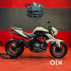Benelli 600 i