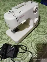 Singer fashion maker