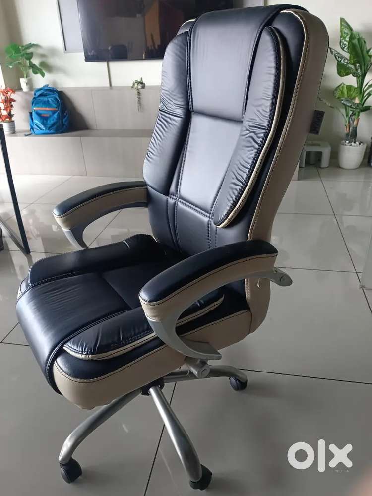 3 month old Chair
