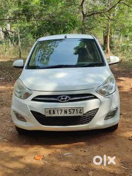 i10 Magna kappa 1.2 ltr Single owner 2012 model all running documents