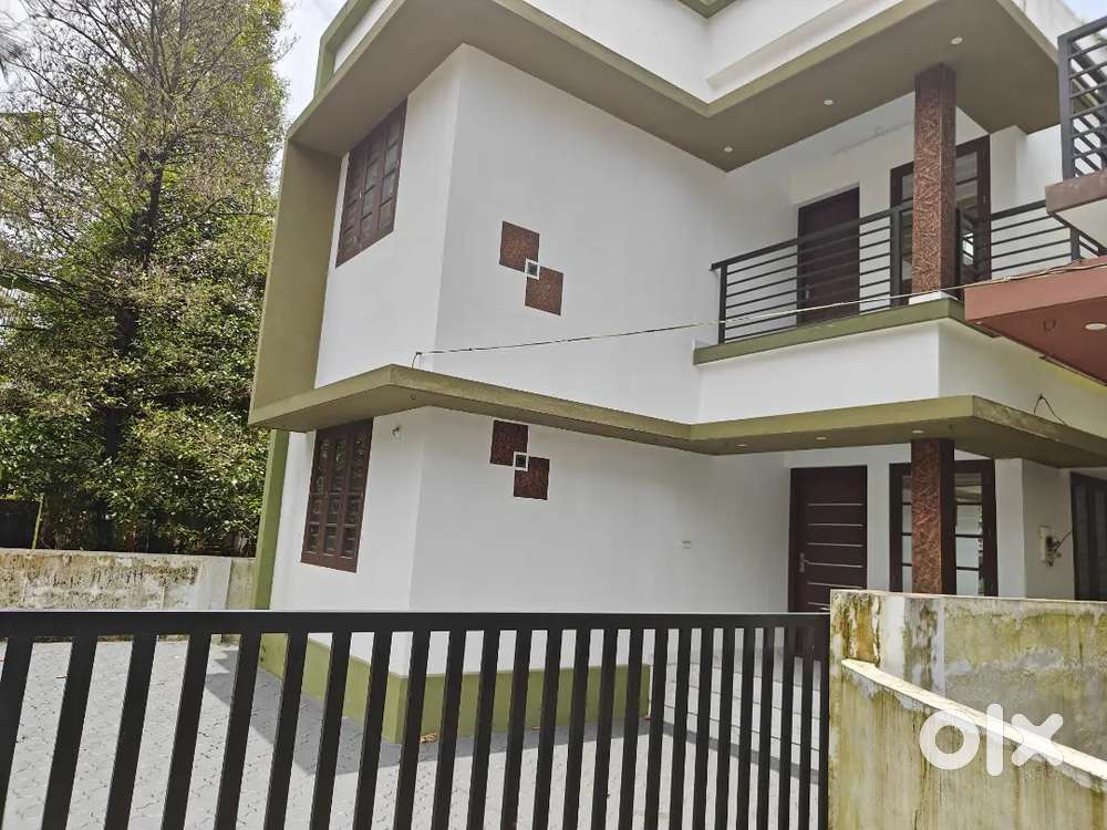 3BHK Attached House for Sale in Ponjassery – 1200 Sqft, 3 Cent Plot