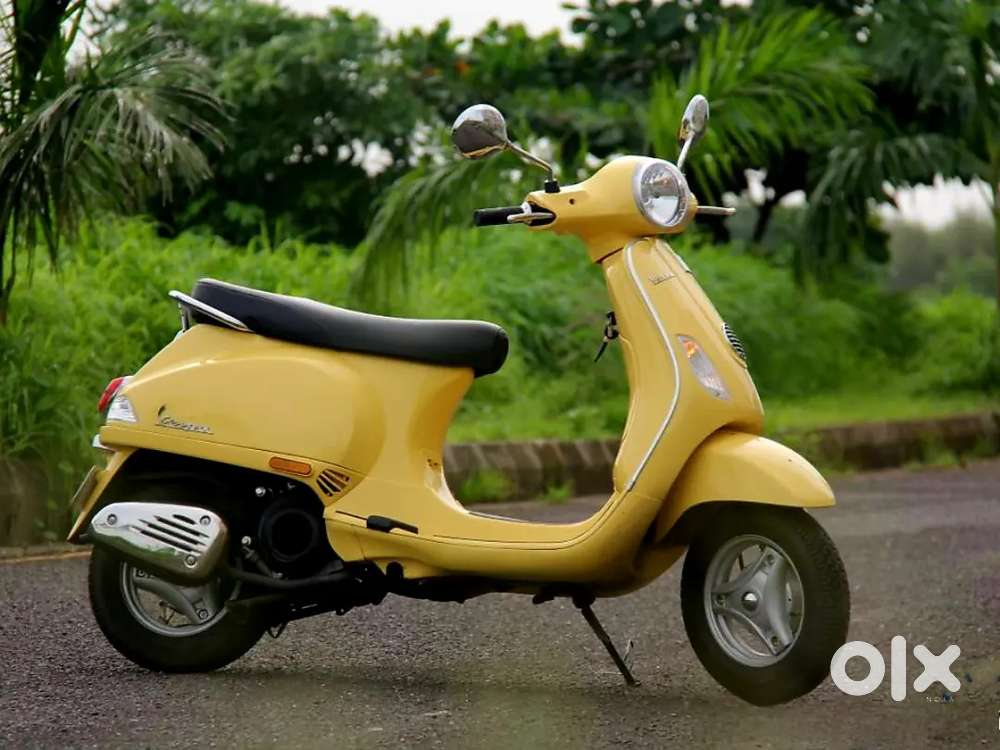 Piaggio vespa 125cc scooter good condition