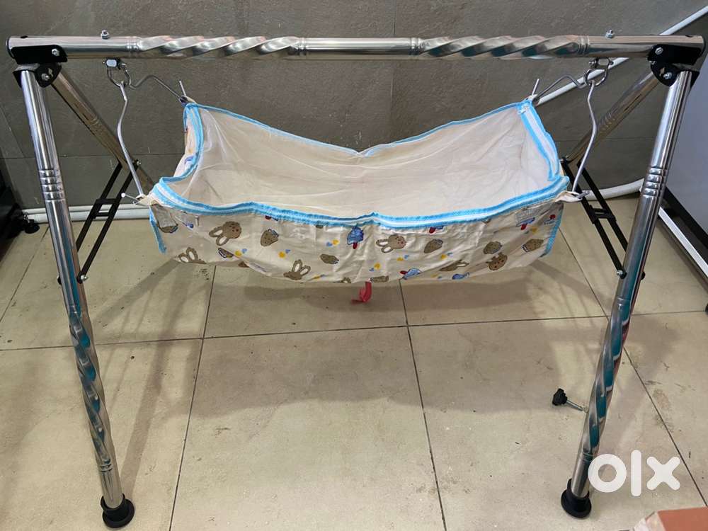 New Born Stainless Steel Foldable Cradle with Mosquito Net