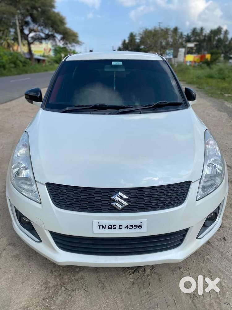 Maruti Suzuki Swift LXI Optional-O, 2017, Petrol
