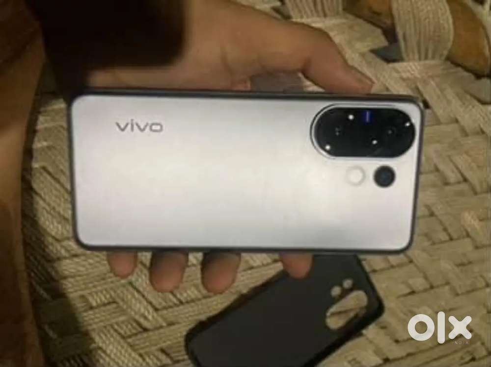 Vivo v 60 12 256