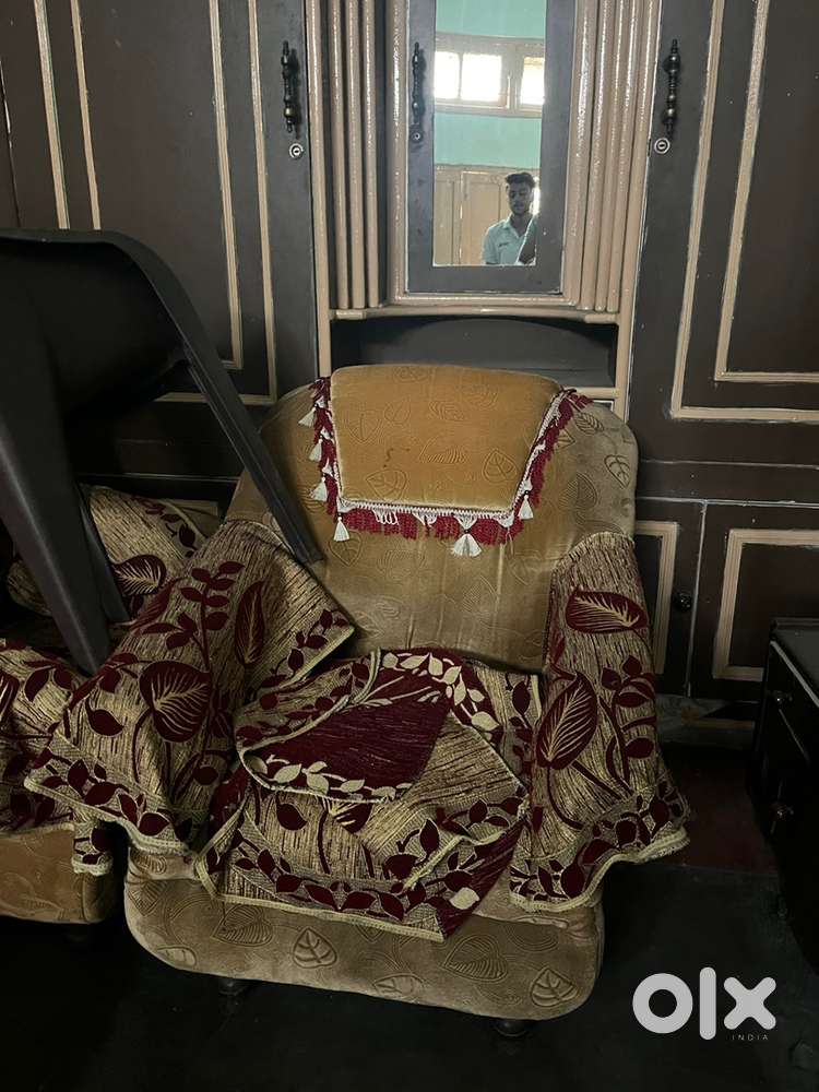 sofa set in a good condition