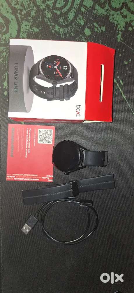 Smarth Watch bluetooth connectivity in warranty one magnetic blet free