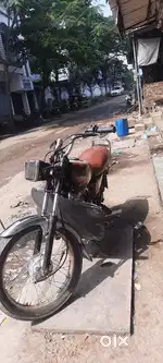 Bajaj boxer full set condition pepar available