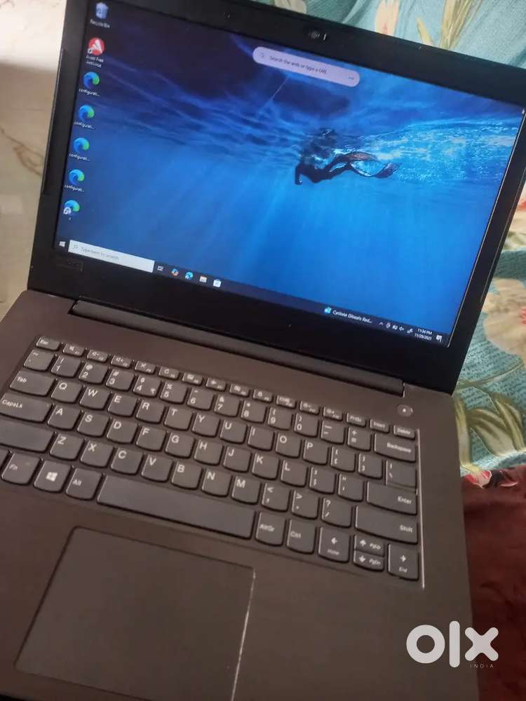 Lenovo v330