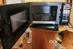 Microwave Oven Good Condition