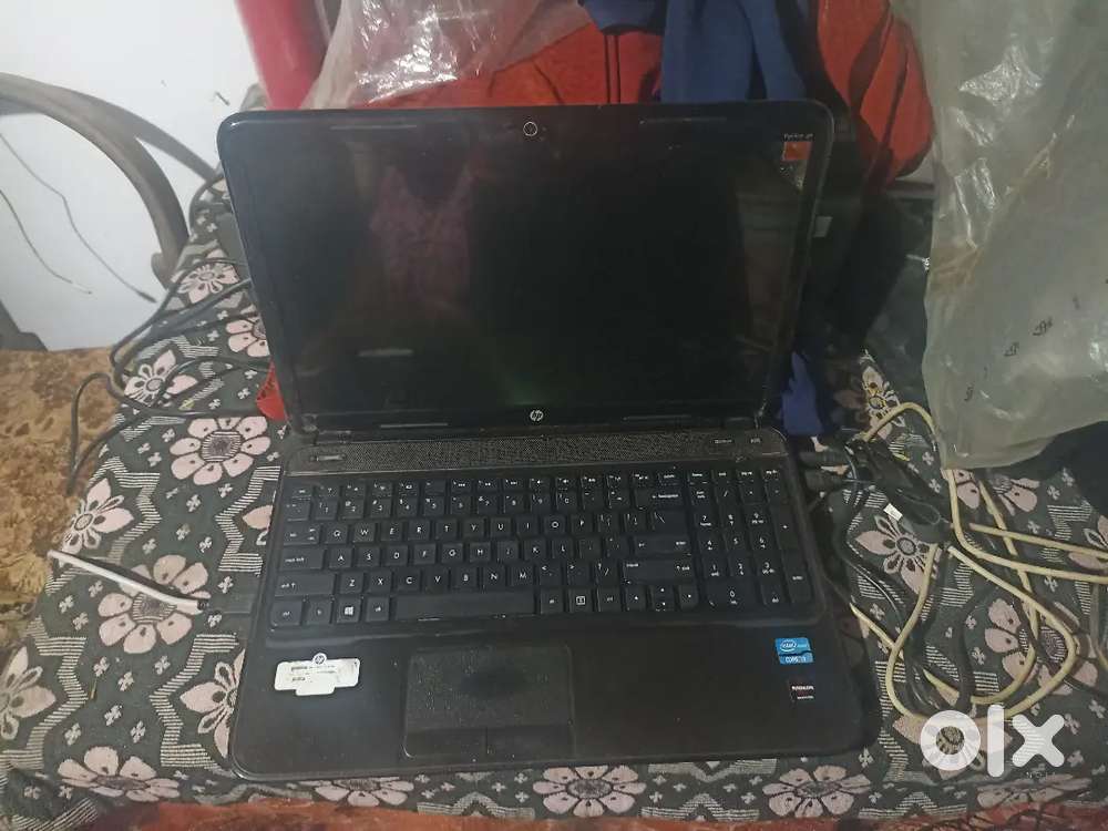 Hp laptop i3 processor 4 gb ram 256 SSD