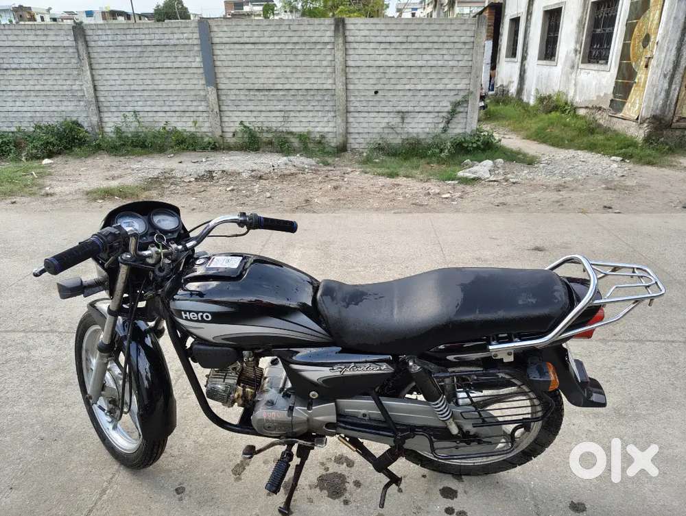 Splendor Plus first owner 2016 good condition smooth engine new tyre