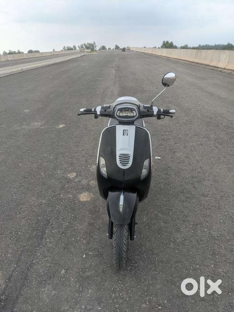 Electric scooter