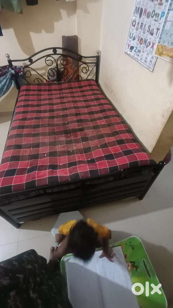 4*6 sleeping  beed    at moshi ,alandi pune