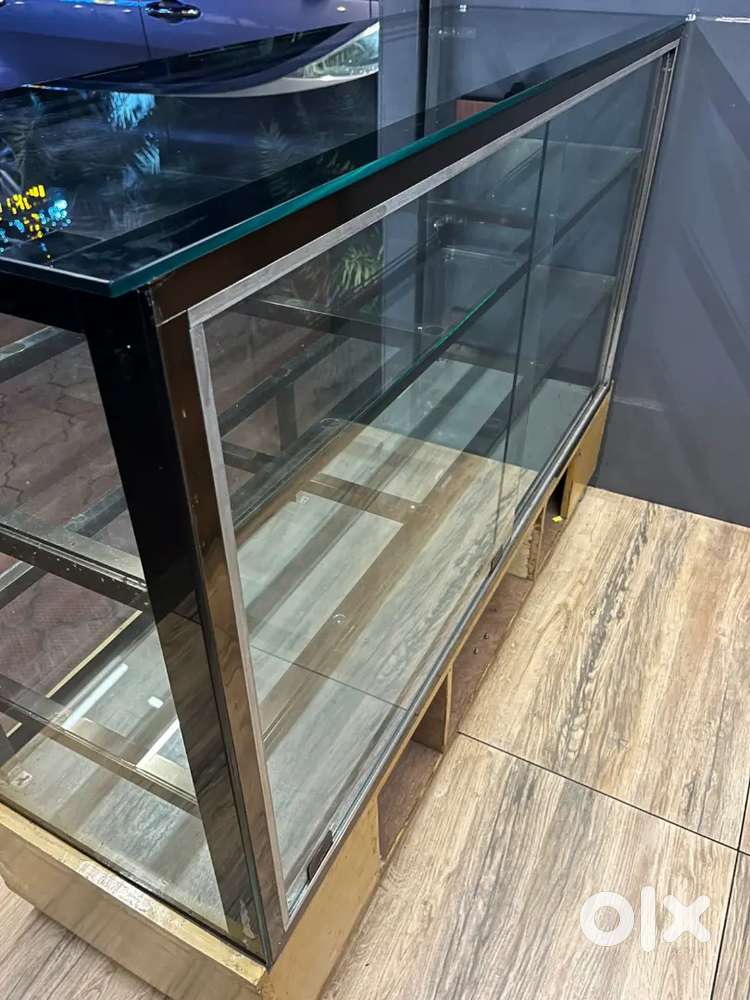 Glass Display Counter
