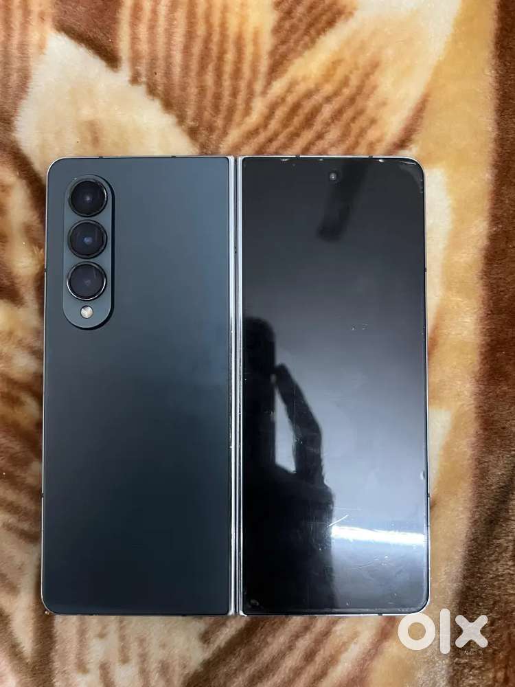 Samsung Z fold 4 12/512 Exchange [ not iphone realmeoppo oneplus iqoo]