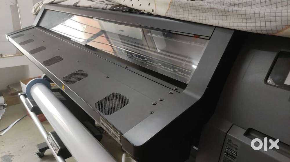Frame pinning machine with compressor Including inks and printhead (Y,
