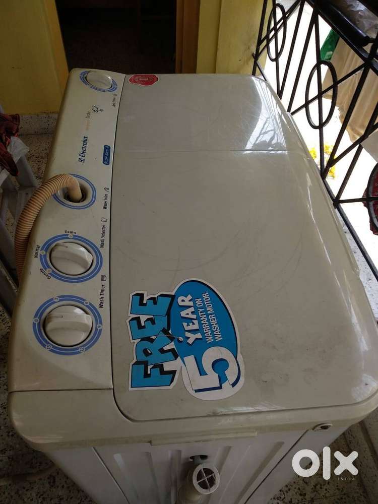 Samsung microwave+grill and Electrolux semi-automatic washing machine