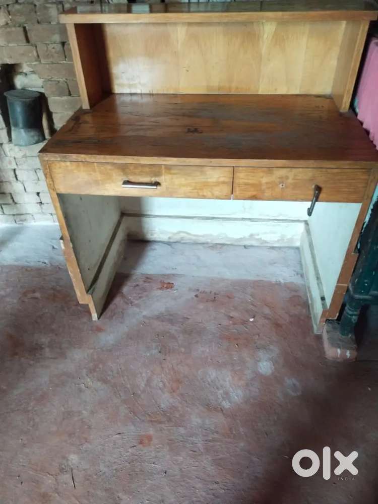 Computer Table