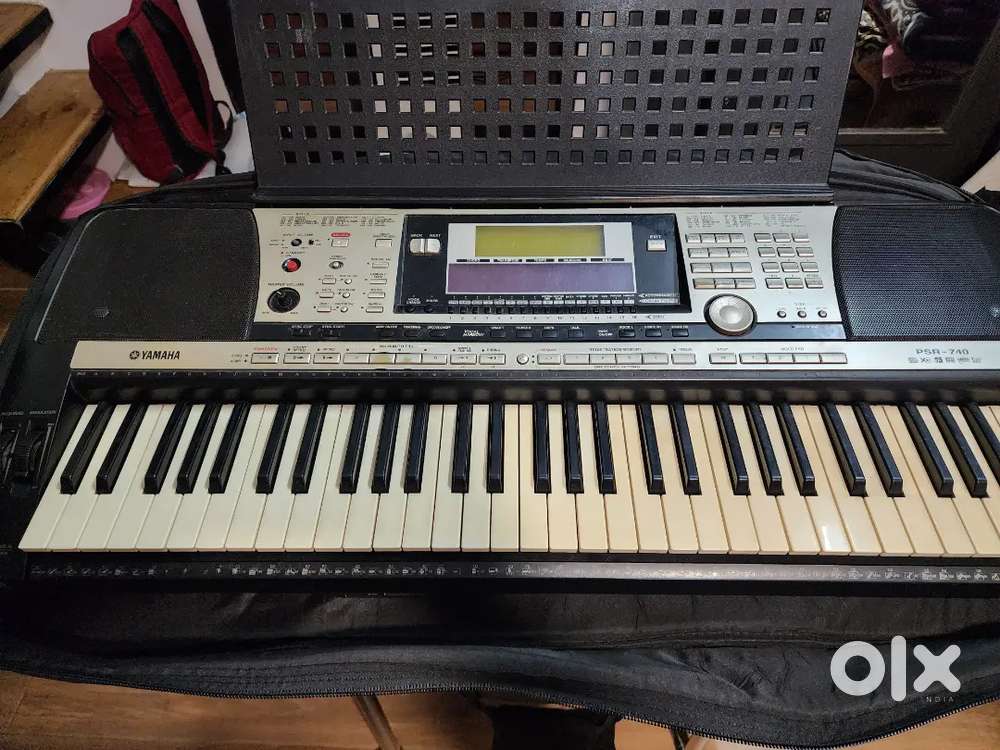 Yamaha PSR 740 for sale