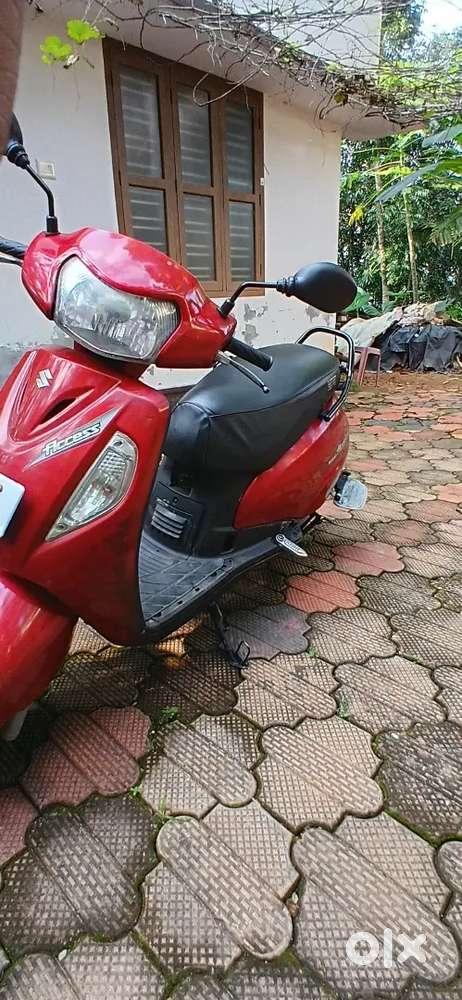 Suzuki access 125 model Red colour