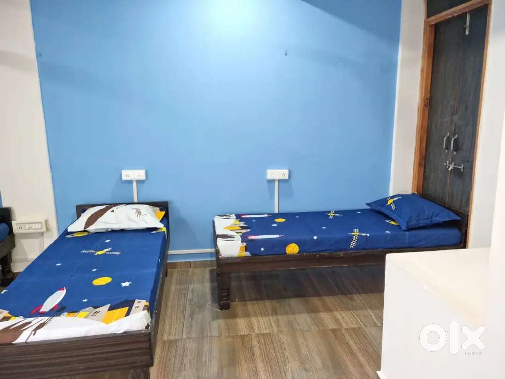 Premium furnished Girls PG at Subhanpura