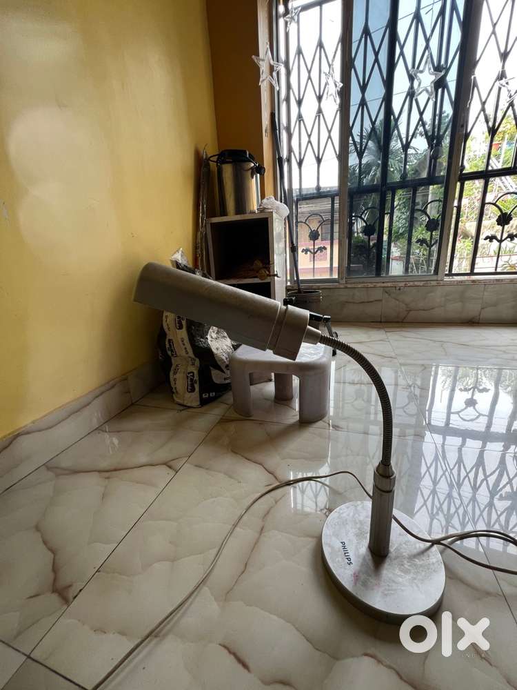 Table Lamp With Bulb