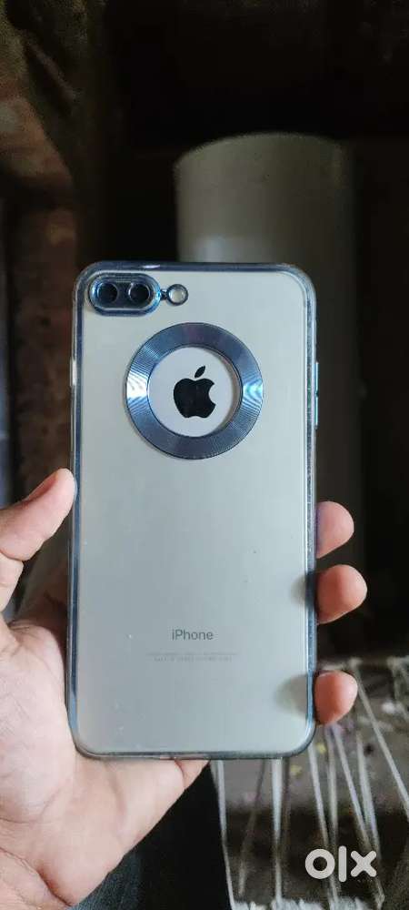 iPhone 7 plus 128gb colour silver battery 82% condition like new