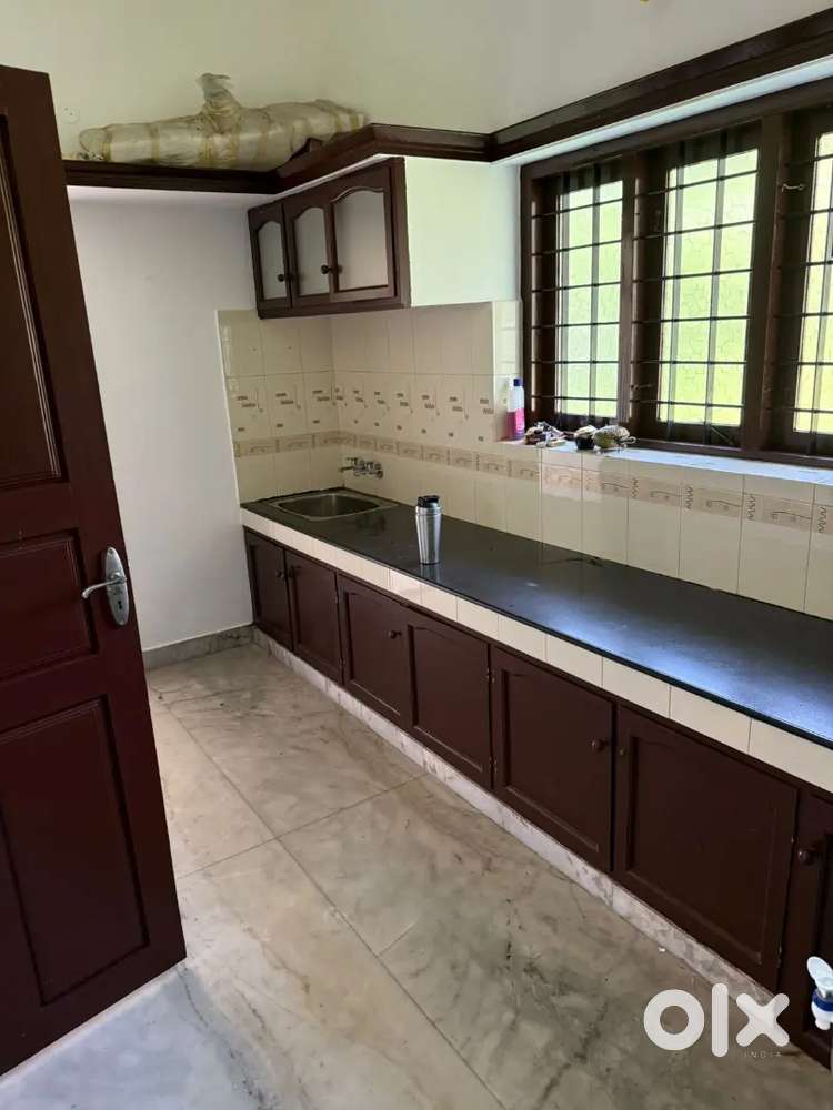 2bhk semifurnished apartment for rent