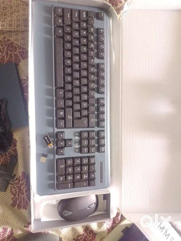ARCHER WIRELESS KEYBOARD WITH MOUSE .