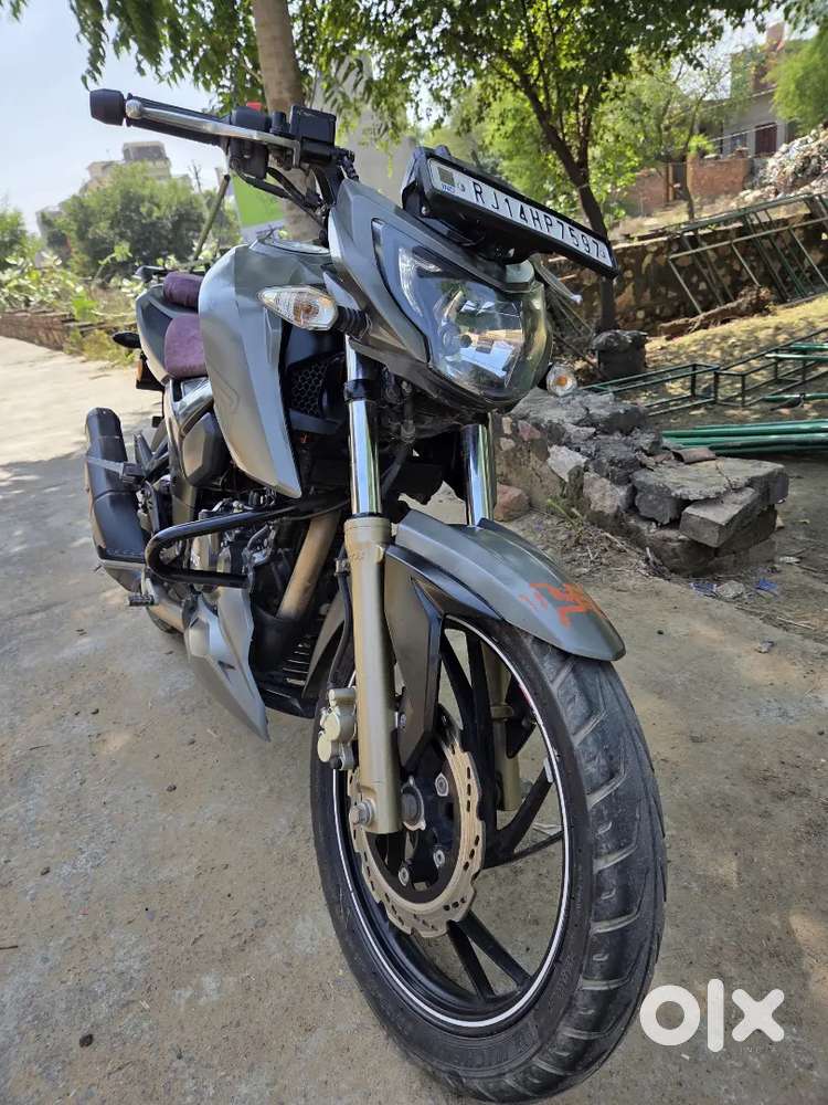 Apache RTR 200 4V GREY brand new condition