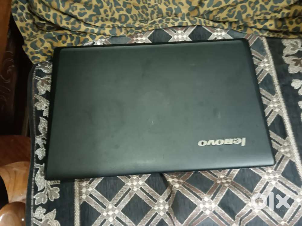 LENOVO GOOD CONDITION  WITH HD GRAPHICS INTEL R PROCESSER 4GB RAM