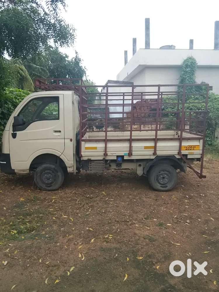 Full conditional vehicle, all paper are forced,