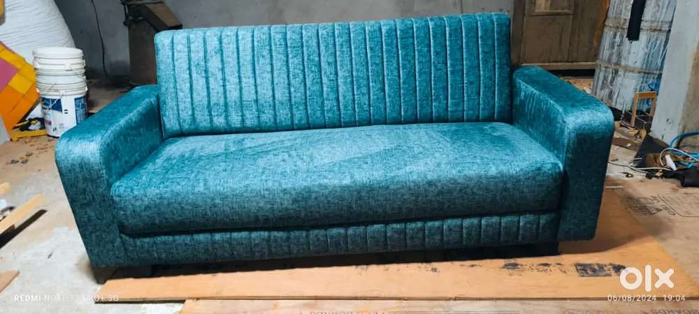 New only 3 seater sofa for sale
