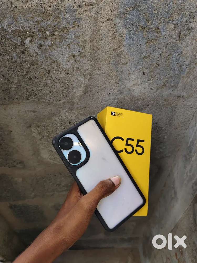 Good condition light crack on screen no problem