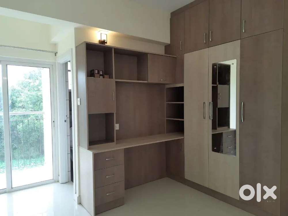 Flat for sale 3 bhk edapplly