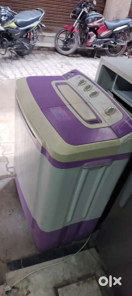 8 kg semi automatic washing machine brand new condition