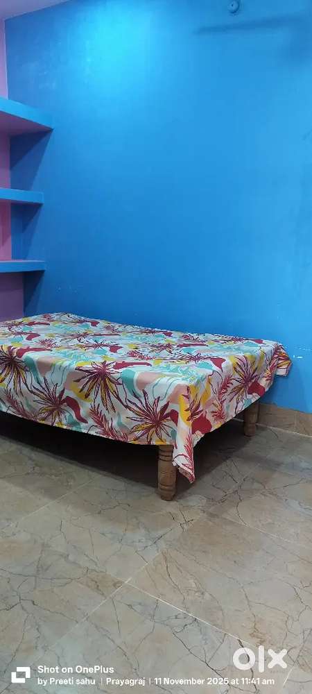 1 Room with bathroom