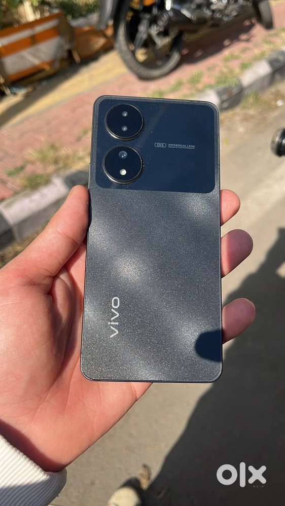 Vivo y100 black