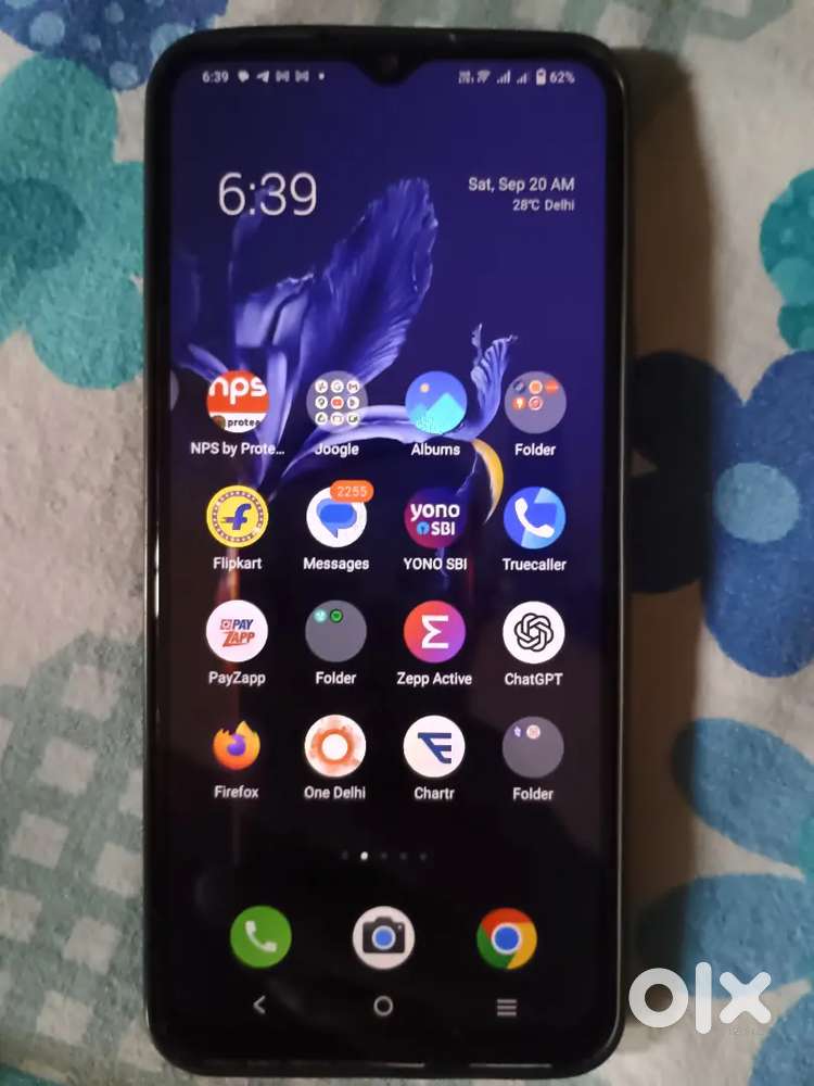 IQOO Z3 5G 6+128GB not a single scratch on screen