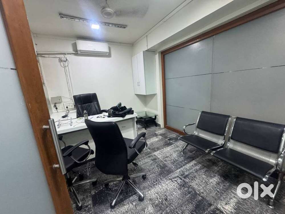 1025 Sqft Furnished Office For For Rent, Boat Club Road, Bund garden
