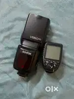 GODOX V860 II with xpro trigger for canon