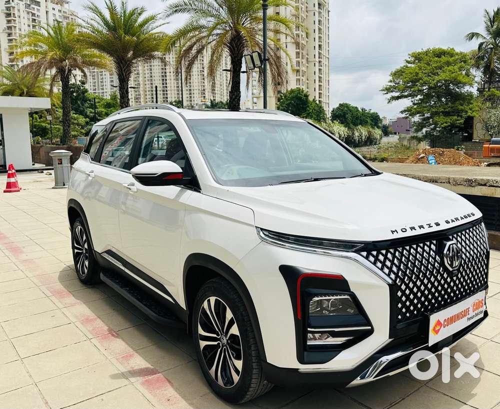 MG Hector Plus Sharp Pro 1.5 Turbo Petrol MT 6 STR, 2023, Petrol