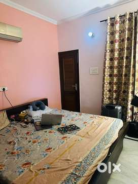 Sharing room
