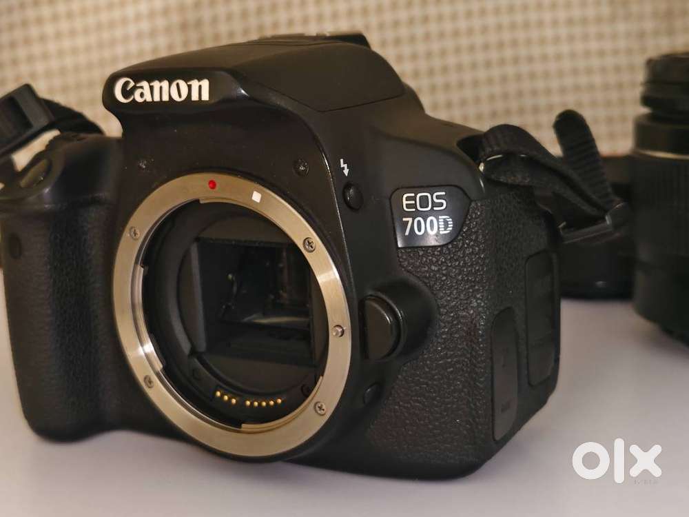 Canon EOS 700D Full Kit