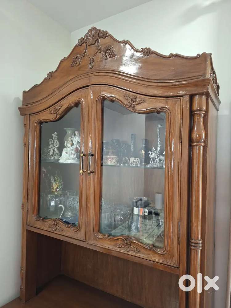 Wooden crockery cabinet