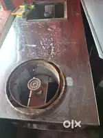Selling  Stainless steel commercial gas stove and 2 Elica chimneys
