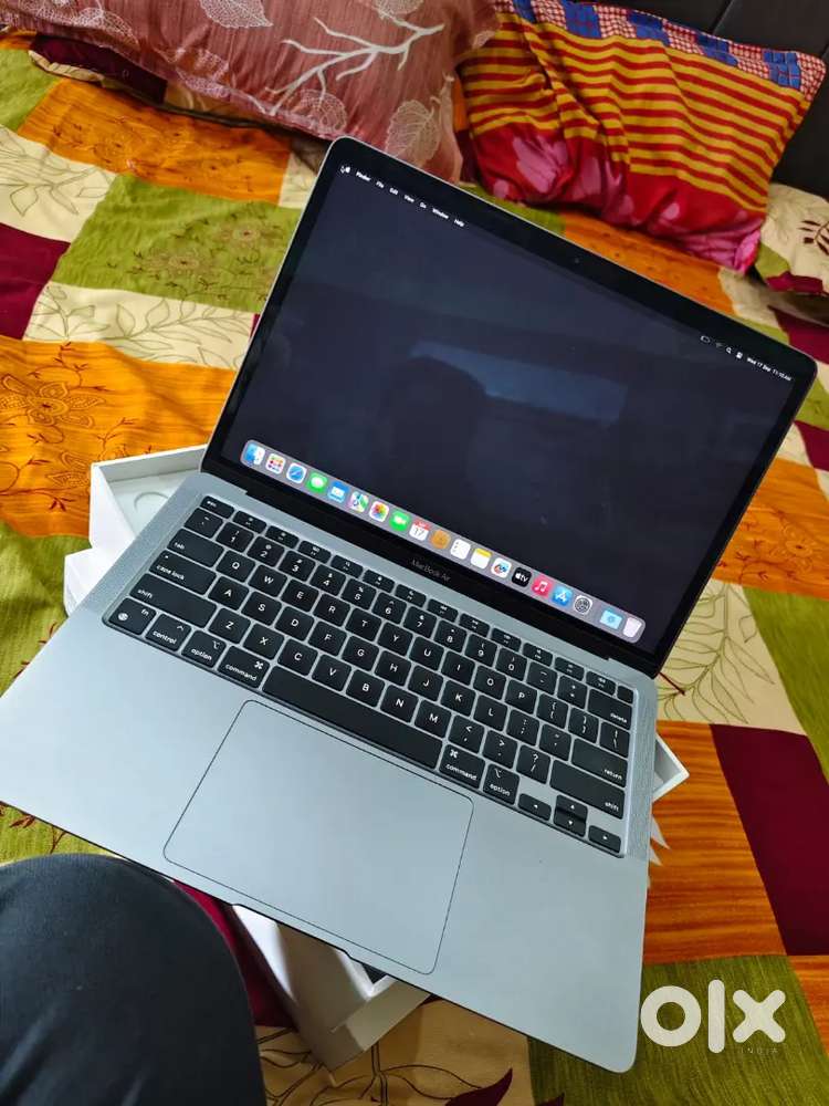 Macbook Air M1, just 1 year completed. But very  less used
